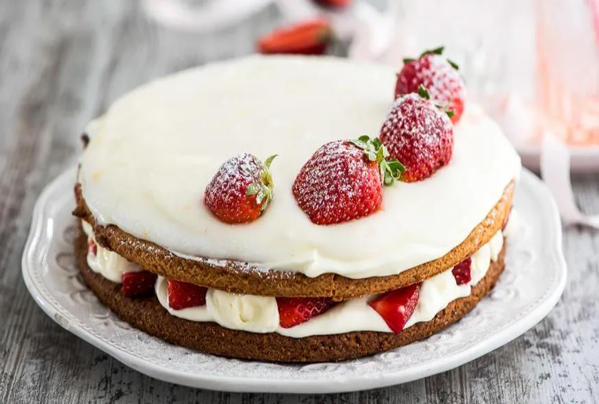Сметанний торт (Сметанник): класичні та сучасні варіанти приготування